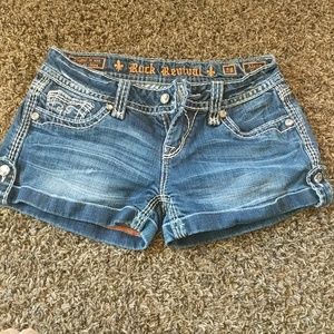 Rock revival shorts size 28